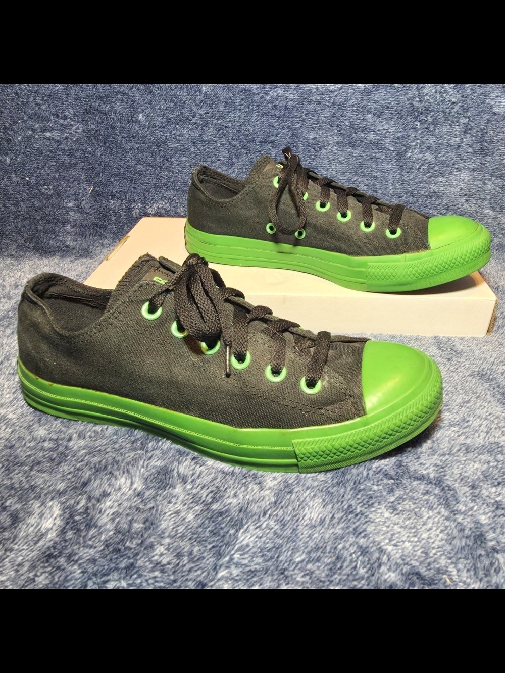 Vintage Converse Chuck Taylor All Star Low Top Sneakers